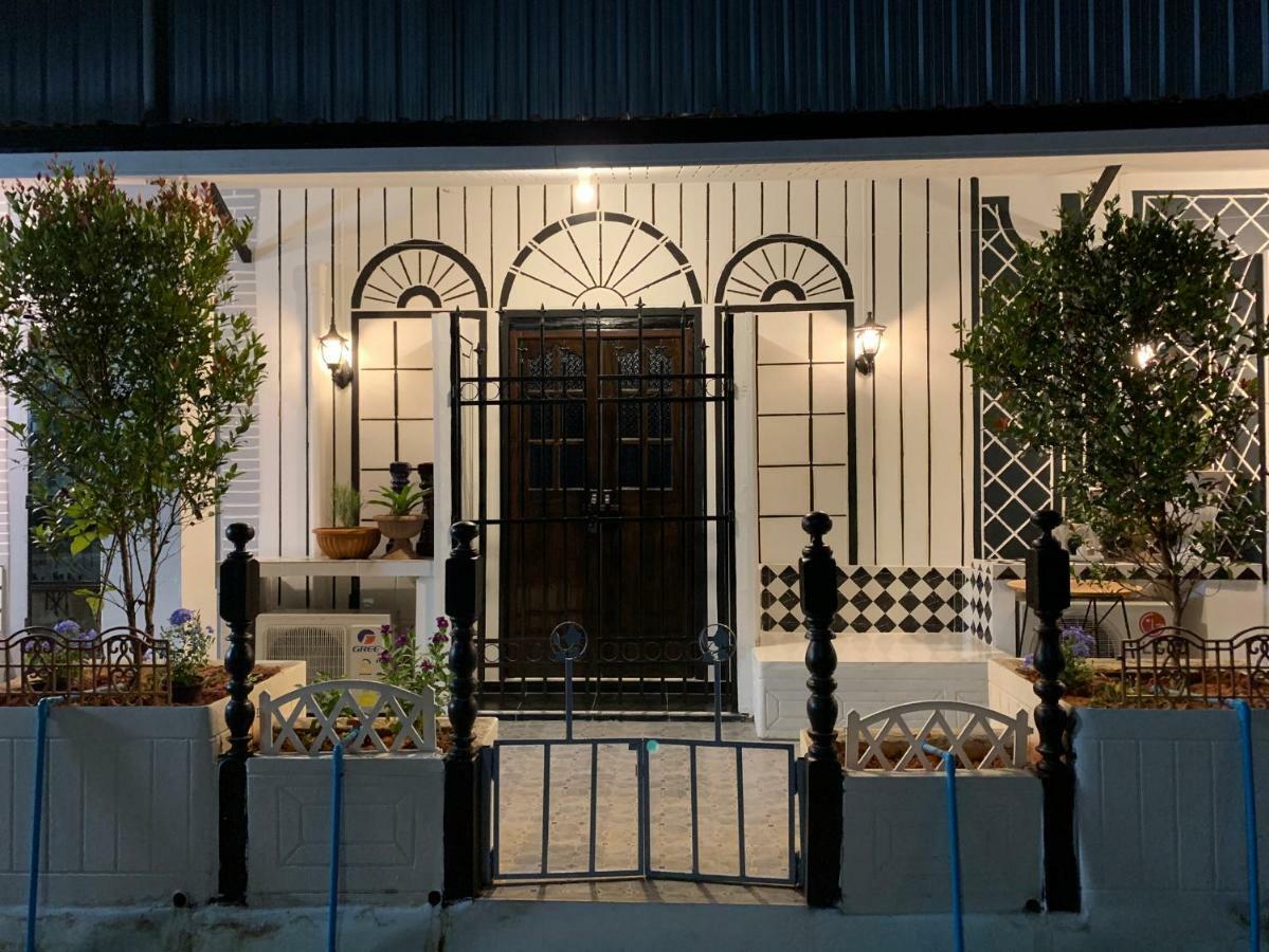 At Night Ξενοδοχείο Chumphon Εξωτερικό φωτογραφία
